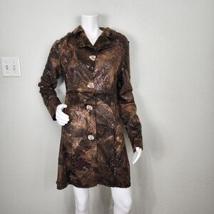 True Grit Mobwife Faux Fur Rose Embossed Coat Size M